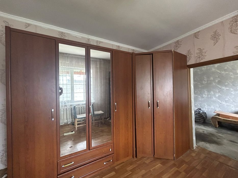 Продам  шифоньер