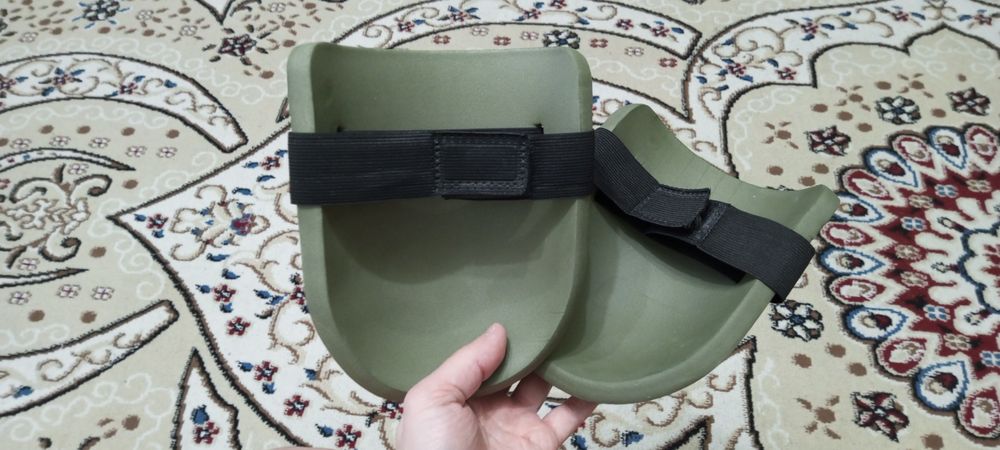 Продам новые - наколенники для Ремонта