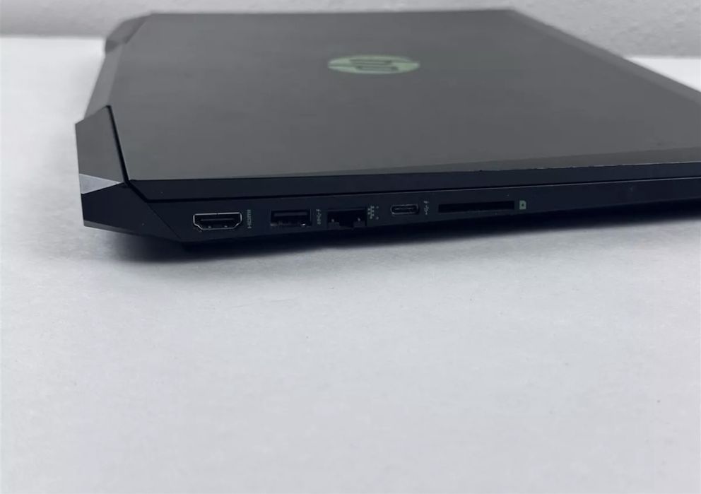Gaming HP Pavilion 15-cx0009nu бартер за Zenbook или Macbook Air