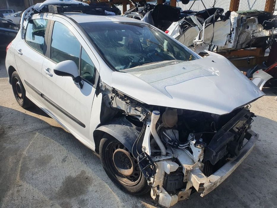 carenaj stop far lampa tripla praguri fuzeta brat bascula stanga dreapta fata spate peugeot 308  motor 1.6hdi 90CP cod 9HX dezmembrez dezmembrari