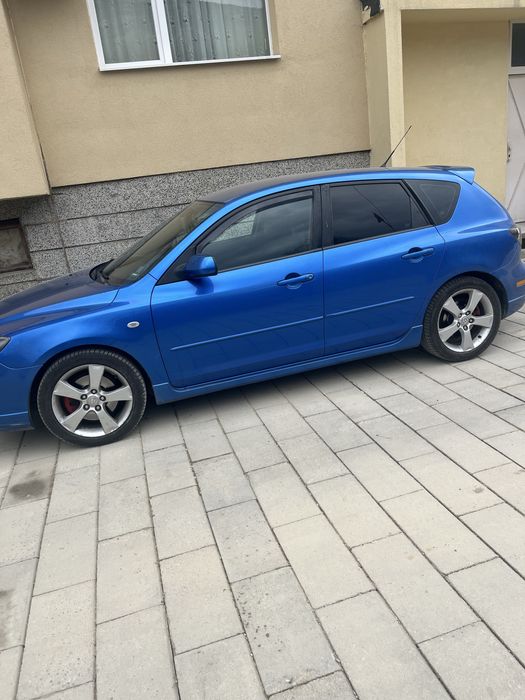 Мазда 3 продава се на части,2.0 ,150 коня бензин Sport