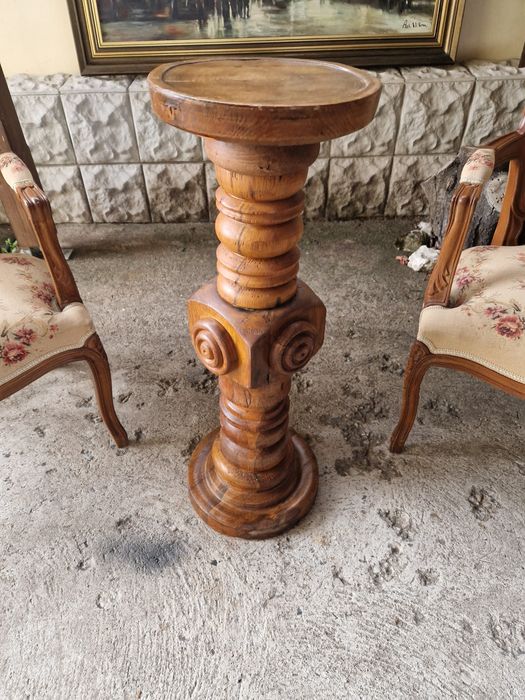 Уникална антикварна английска дървена колона масив резба