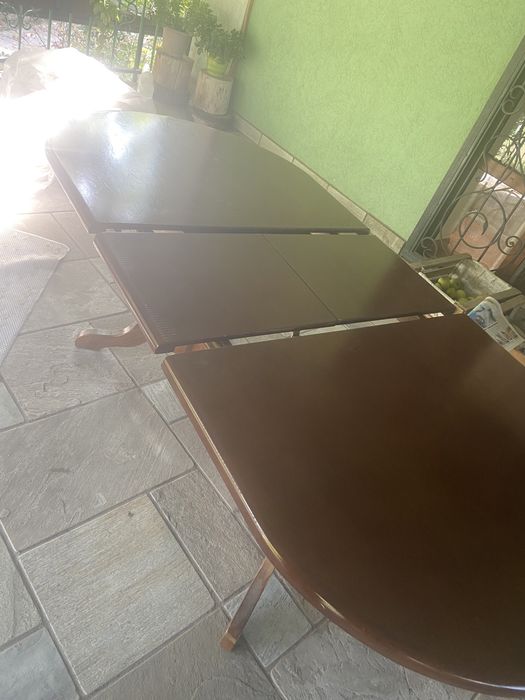 Продаю стол раздвижной