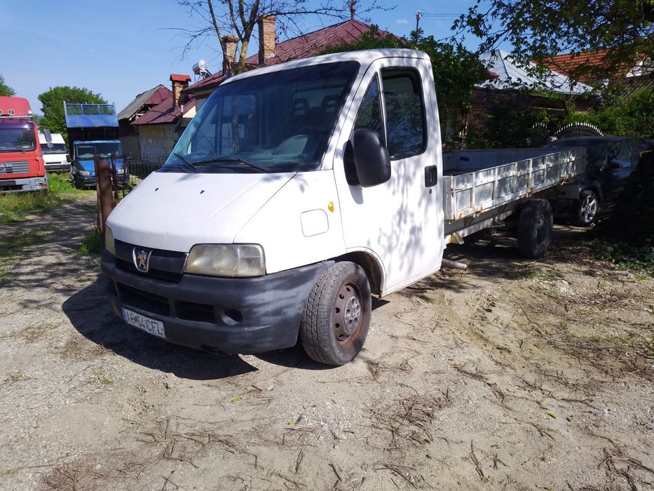 Vand/ schimb camioneta Peugeot boxer