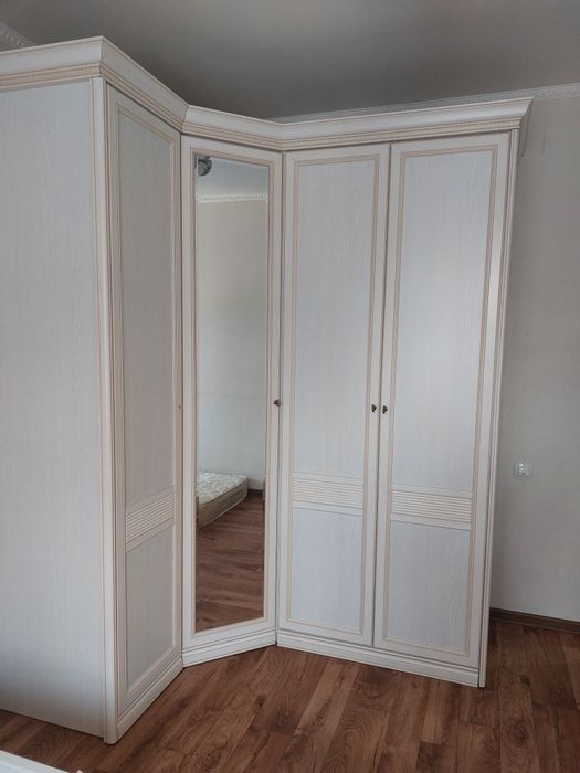 Мебель шкаф для спальни и деский