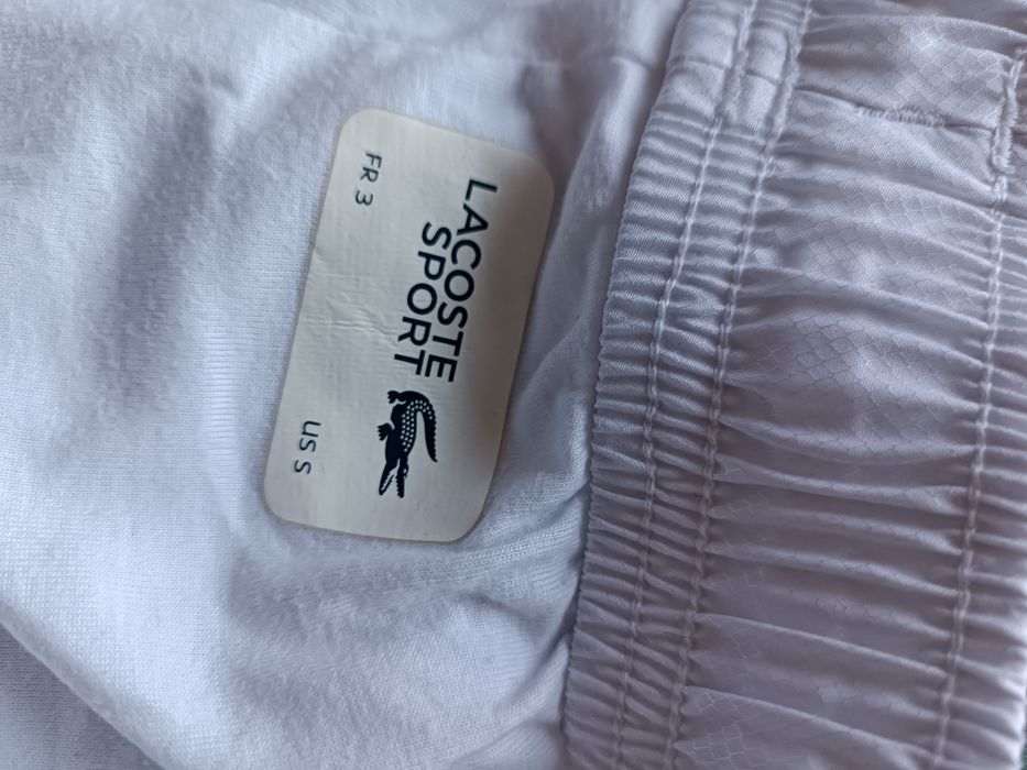 Оригинальные шорты Lacoste