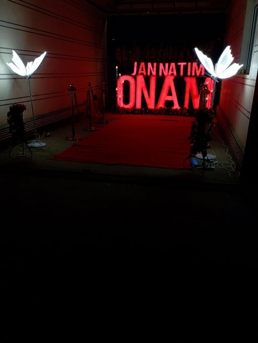 Onajon yozuv sotiladi