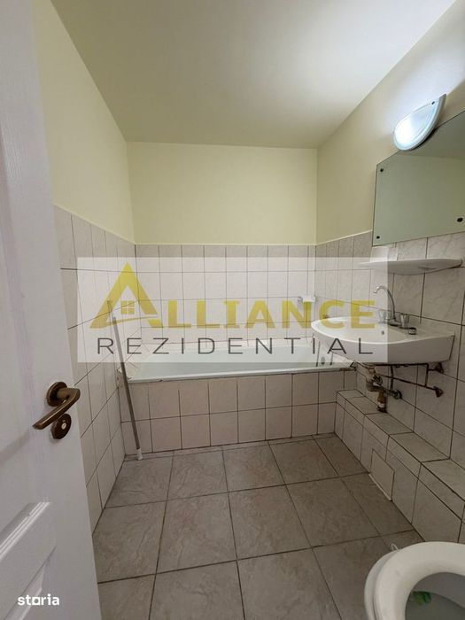 Apartament cu 2 camere semidecomandat in sector 4 - Aleea Huedin