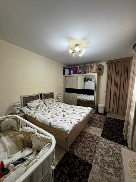 Nazarbek, Turkistonda uy sotiladi