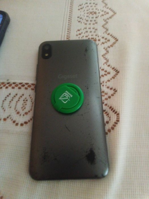 Vând 5 telefoane mobile ,toate deblocate de rețea