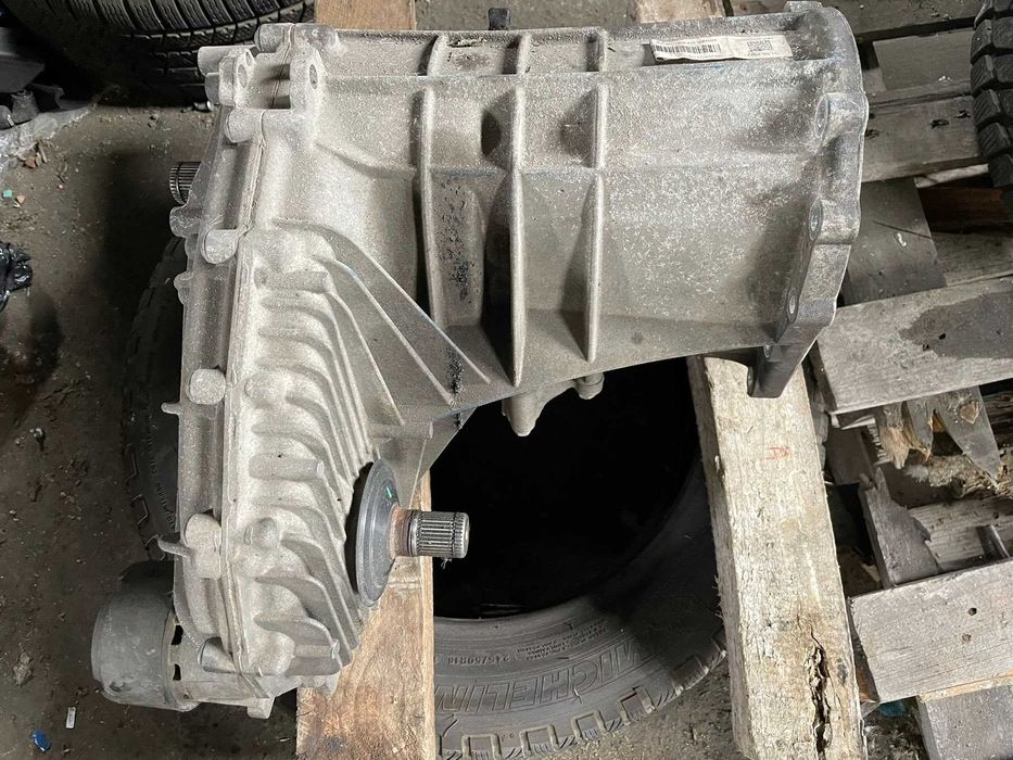 Продавам Раздатка OBU341011Q Porsche Cayenne 3.0D 92A/EG22/2012