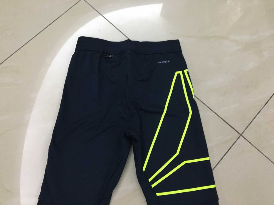 Pantaloni sport "Reebok"