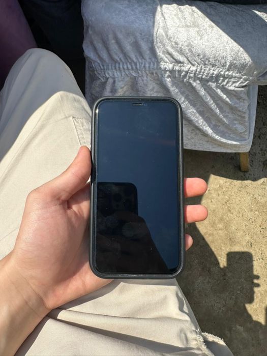Iphone 11 сатылады