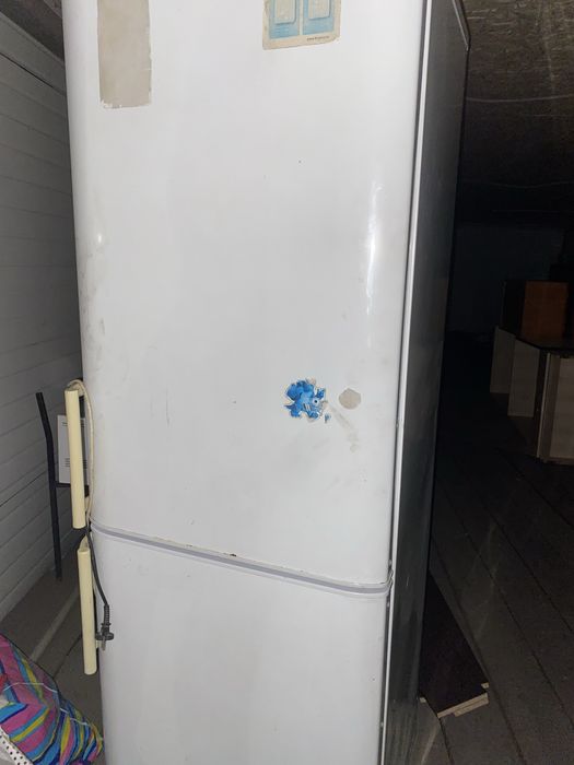 Продам холодильники