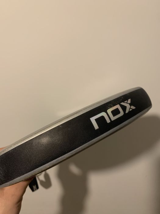Paleta padel Nox AT10 18K