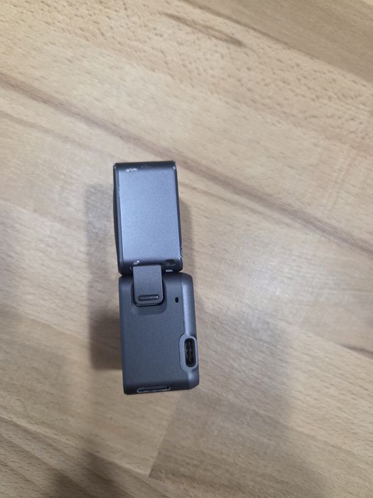 Kit DJI Action 2 Dual-Screen Combo + Card 256GB + Gentuță Hardcase & Ham Piept