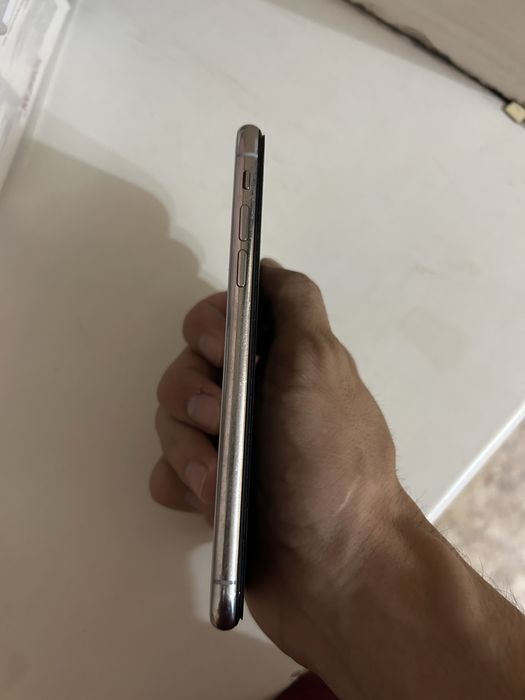 Iphone X в хорошем состоянии