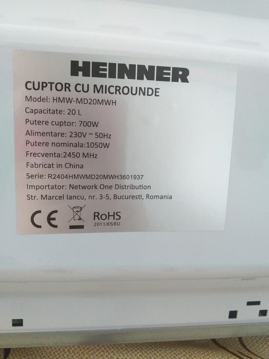 Cuptor cu microunde