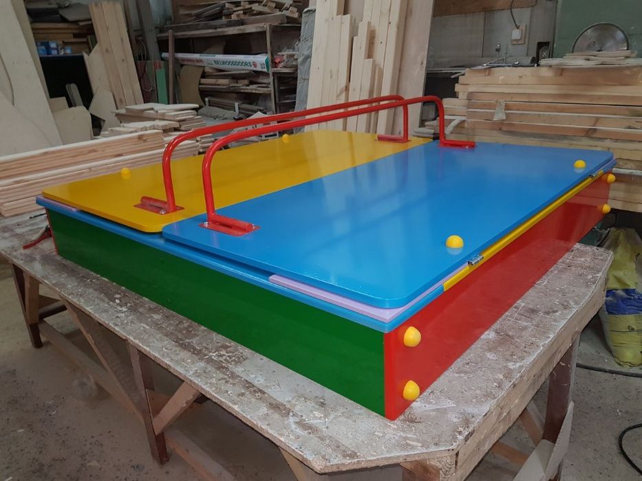 Песочница для детей