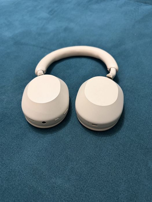 Наушники Sony XM5