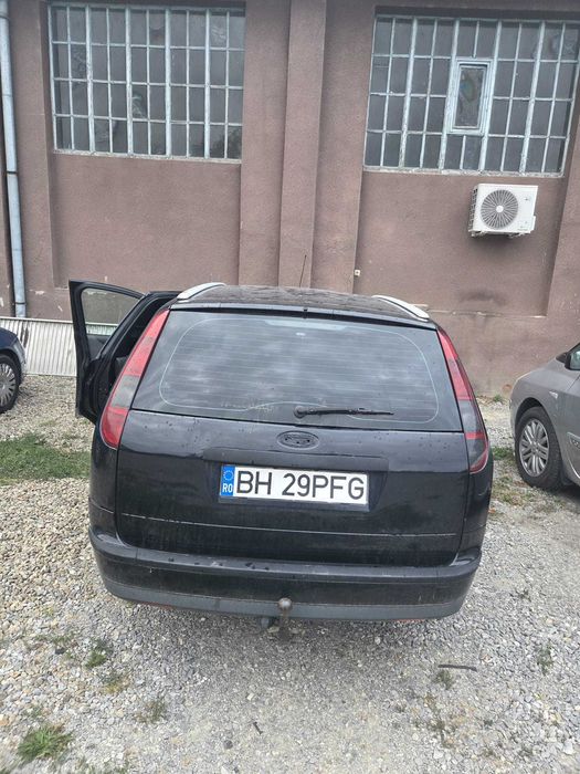 Ford Focus 2006 1.6 TDCI negru - necesita schimb Disc Ambreiaj aprox 2000 lei