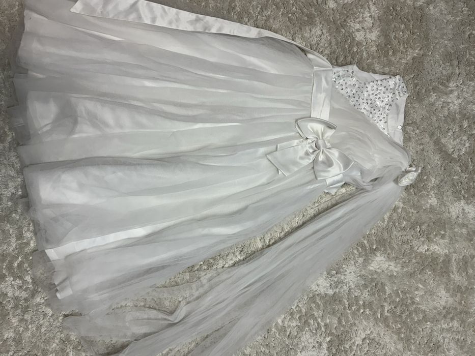 Rochie mireasa fete7-8 ani