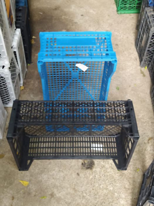 Vând lădițe de plastic  2 lei