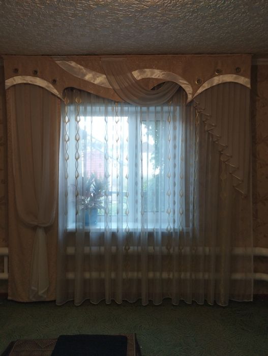 Продам шторы в спальню