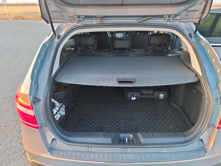 Авто веста св кросс