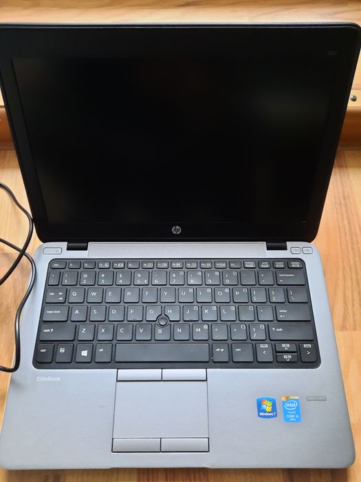 HP EliteBook 820