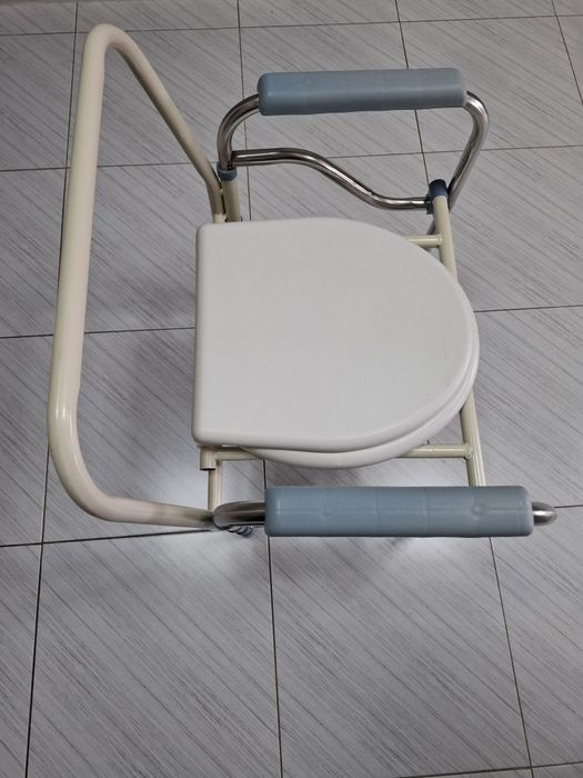 Кресло туалет для взрослых