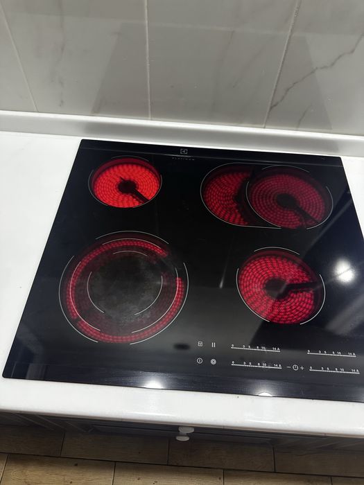 Индукционная плита