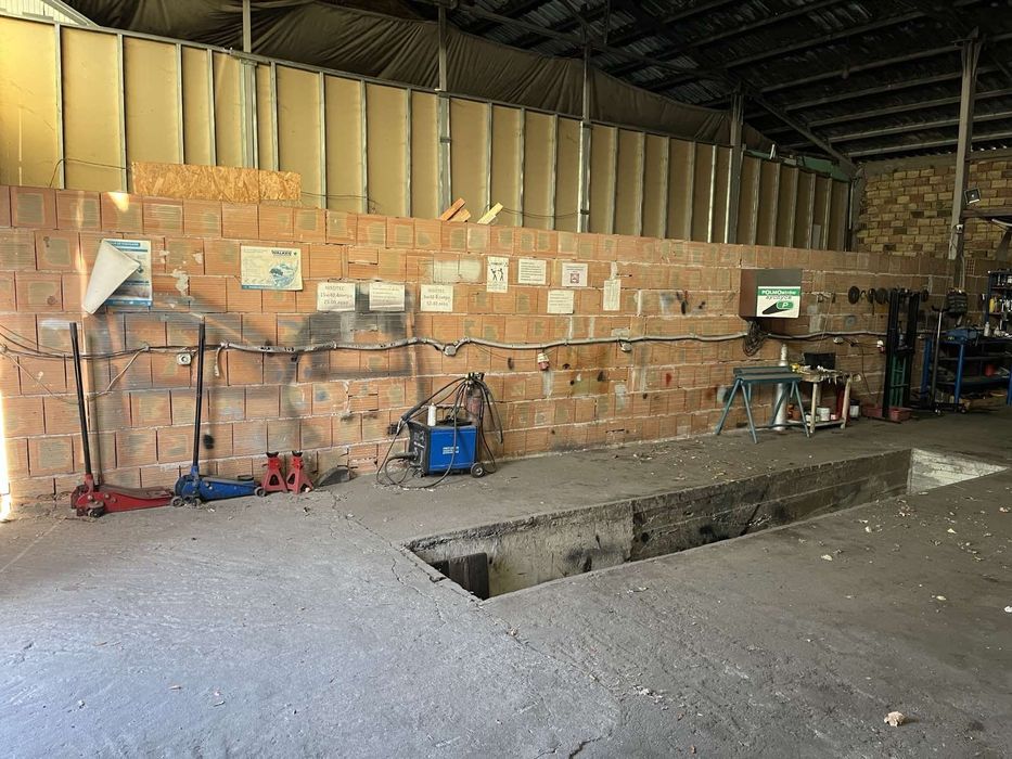 Дава се под наем Промишлена сграда в Разград, Промишлена зона - Запад - 130 кв.м за 306 € - Снимка #1