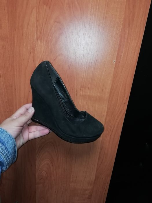 Батильоны и туфли 4000тг