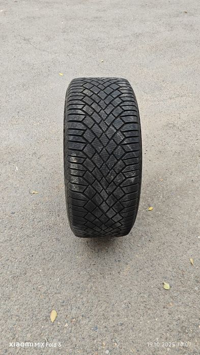 Комплект шин с дисками от Tesla X