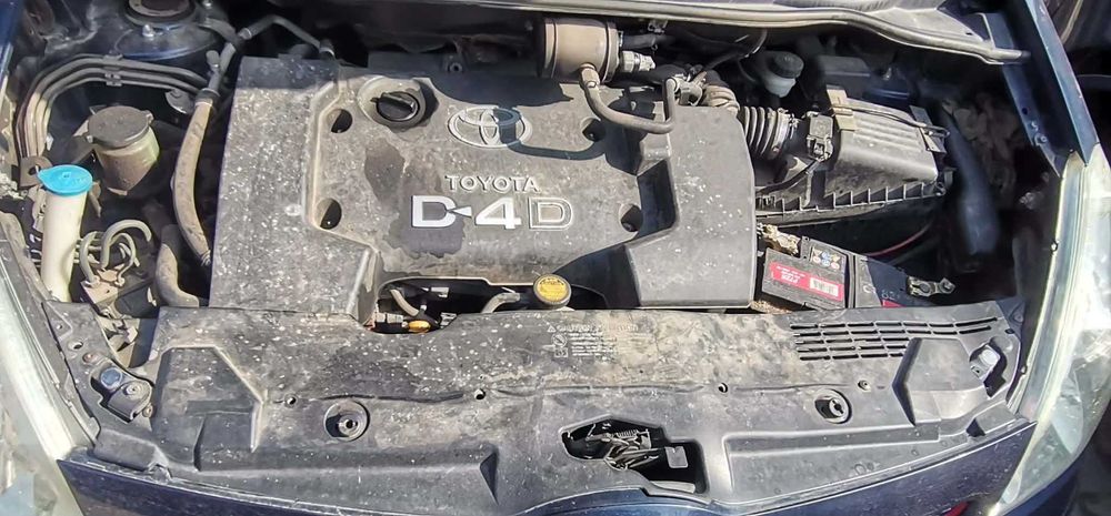 Тойота Корола Версо