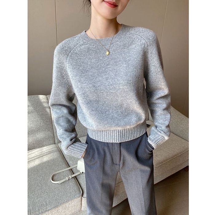 Теплая шерстяная кофта в сером цвете