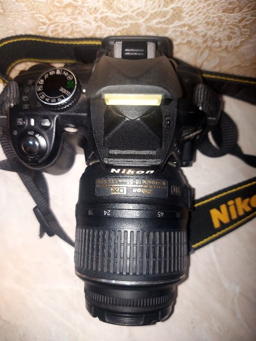 Продам Nikon D3100 зеркалка