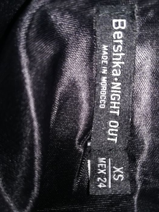 Top elegant Bershka, marimea SX