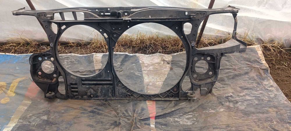 Очиларка/маска за Audi A4 B7