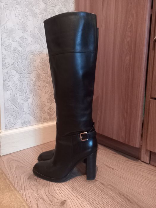 Продам сапоги Basconi