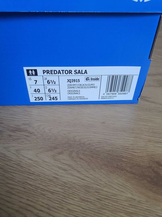 Маратонки футбол зала