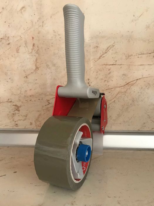 Тиксо машинки за затваряне на кашони, кутии