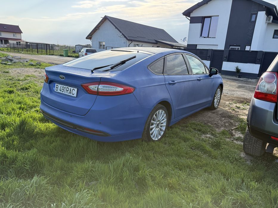 Ford mondeo mk5.
