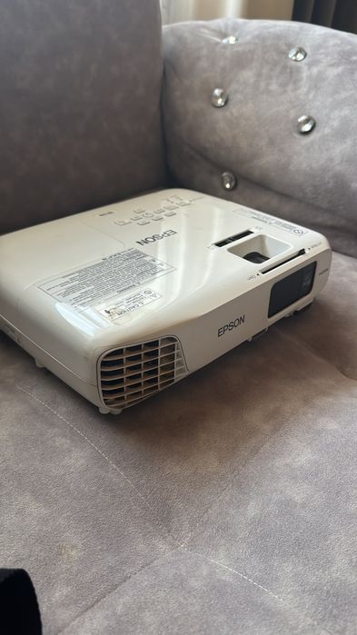 проэктор  epson  бууу