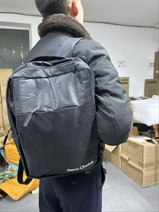 Черный рюкзак от Oppo