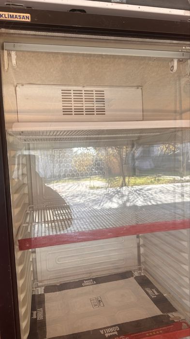 Холодильник для магазина