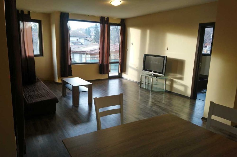 Дава се под наем Двустаен апартамент в София, Младост 4 - 90 кв.м за 612 € - Снимка #2