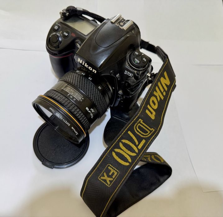 Nikon D700 FX Sotiladi