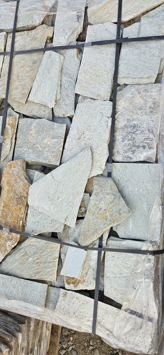 Piatră naturală poligonală